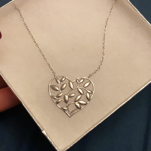 Jewelry - heart necklace